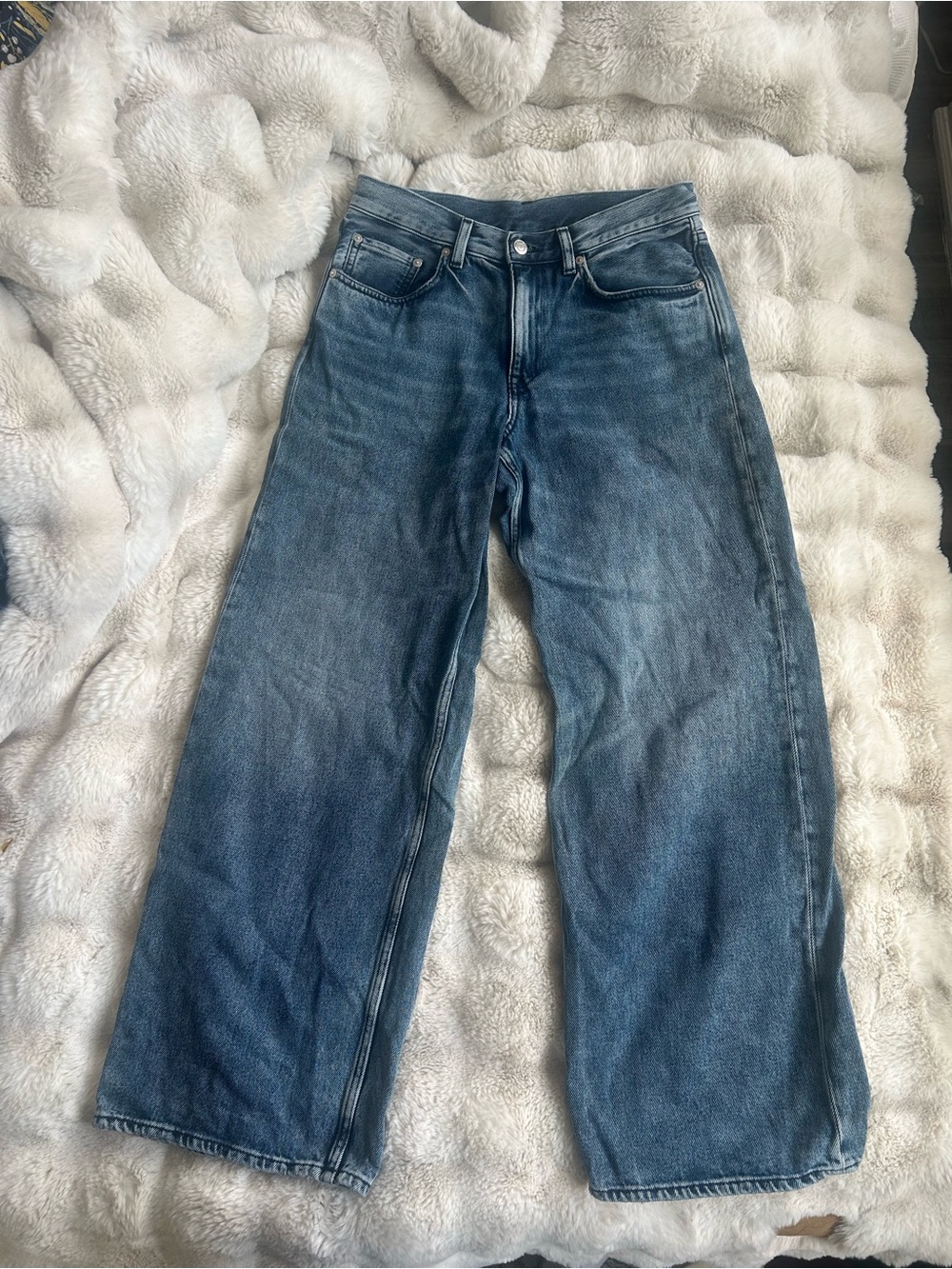 Arket Women's Cloud Wide-Leg Jeans in Washed Blue